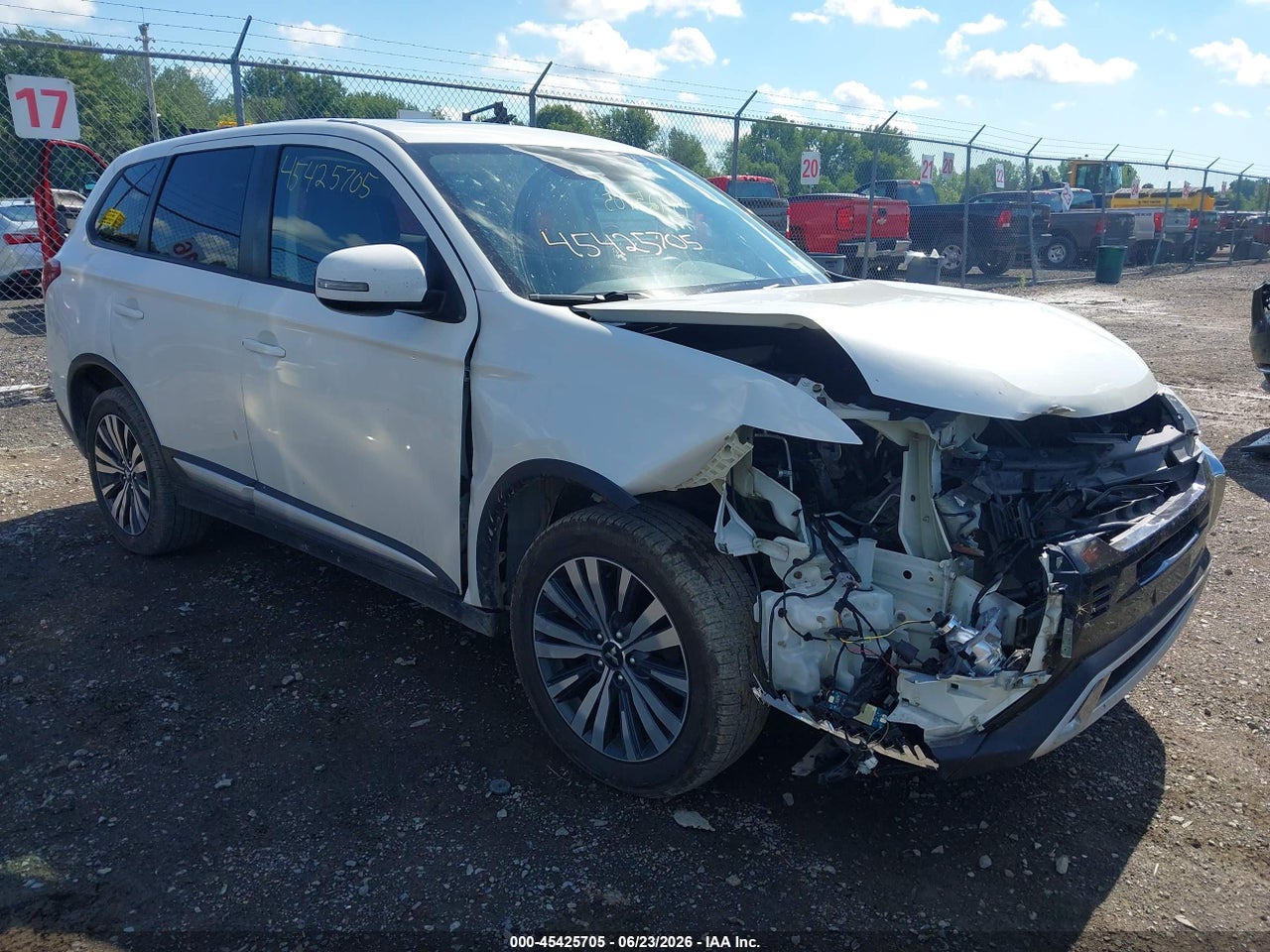 JA4AZ3A35LZ****** · 2020 MITSUBISHI OUTLANDER SE 2.4 S-AWC