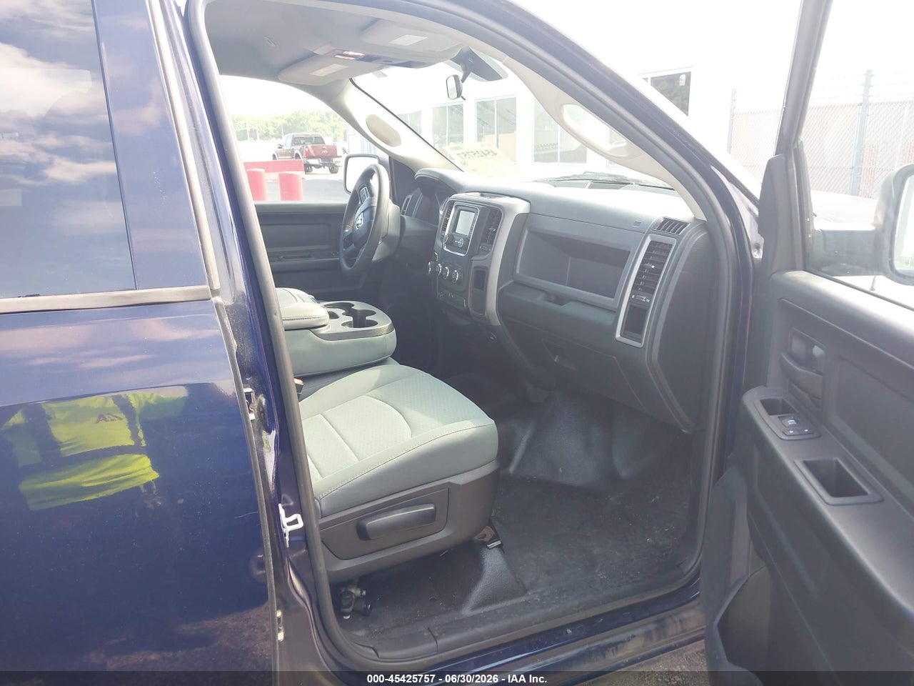 2018 RAM 1500 TRADESMAN  4X2 5'7 BOX · 5/11