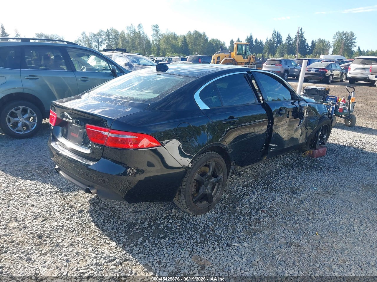 2017 JAGUAR XE 25T · 4/11