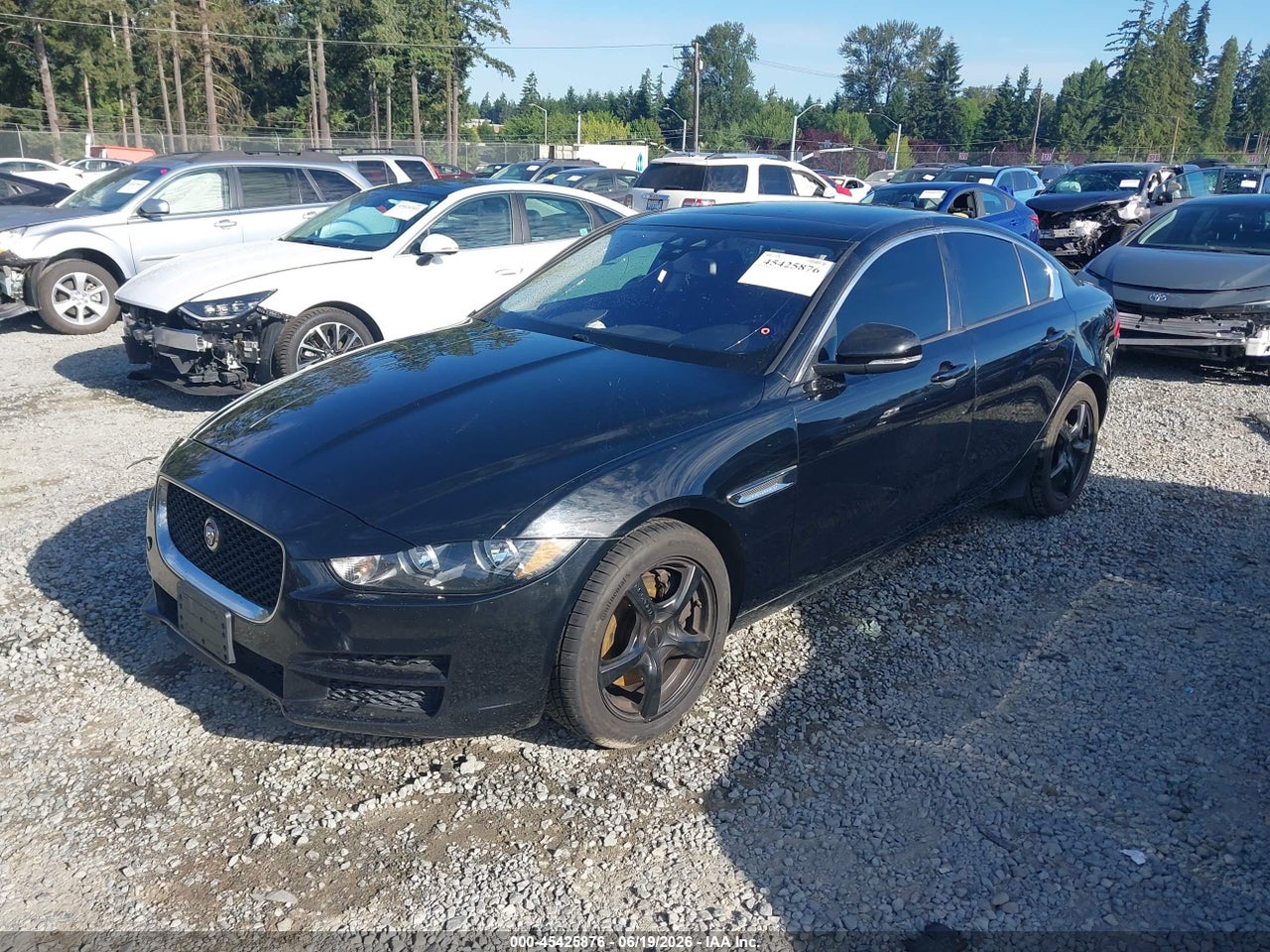 2017 JAGUAR XE 25T · 2/11