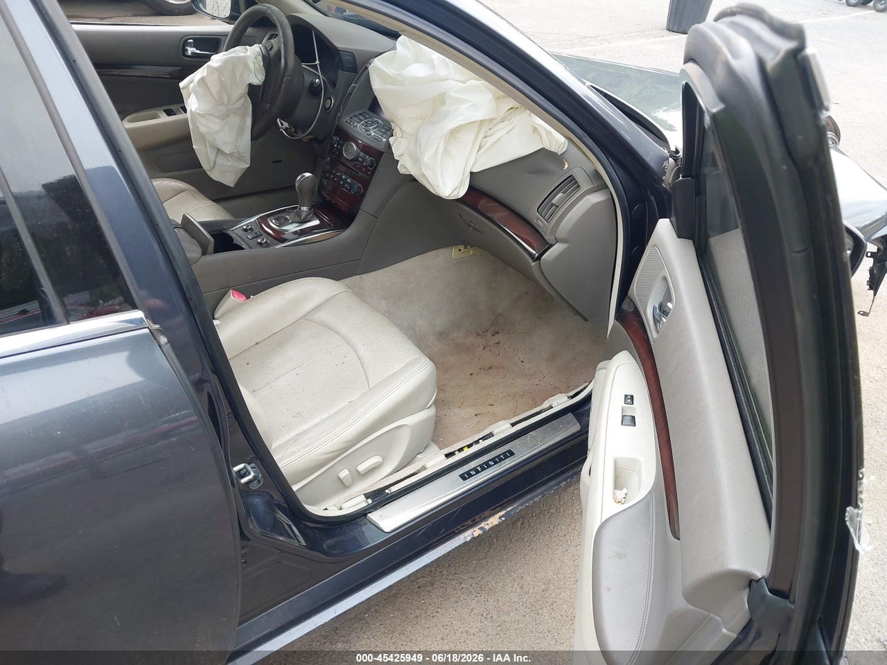 2012 INFINITI G37X · 5/11
