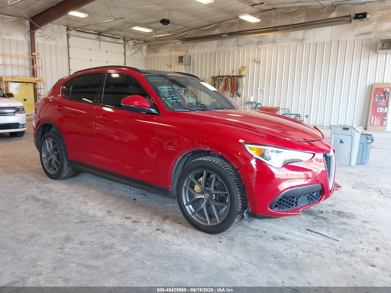 ZASFAKNN1J7****** · 2018 ALFA ROMEO STELVIO TI SPORT AWD