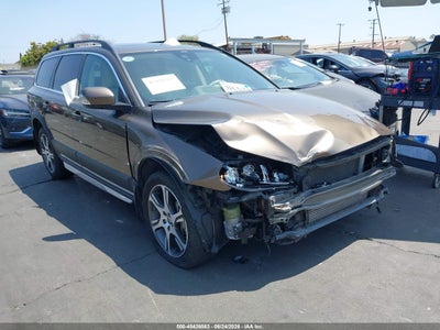 2013 VOLVO XC70 T6 PLATINUM