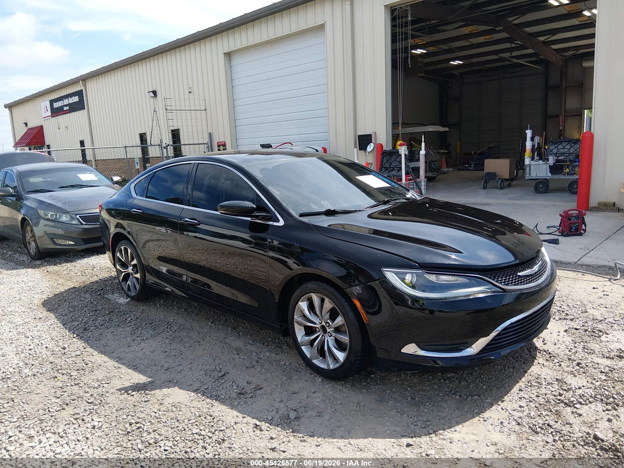 1C3CCCCG5FN****** · 2015 CHRYSLER 200 C