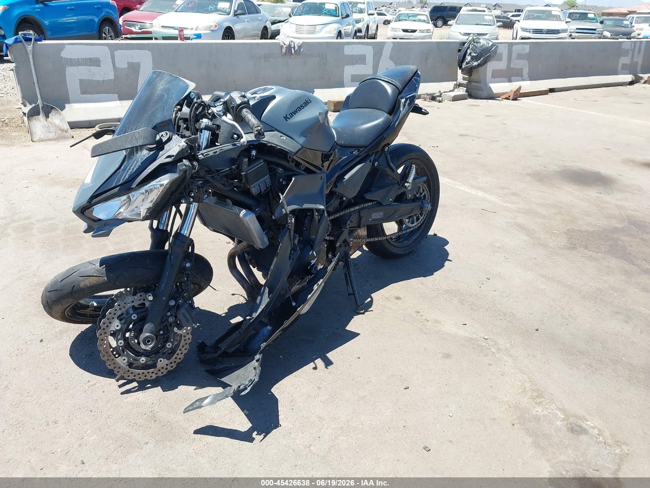 2024 KAWASAKI EX650 P · 2/11