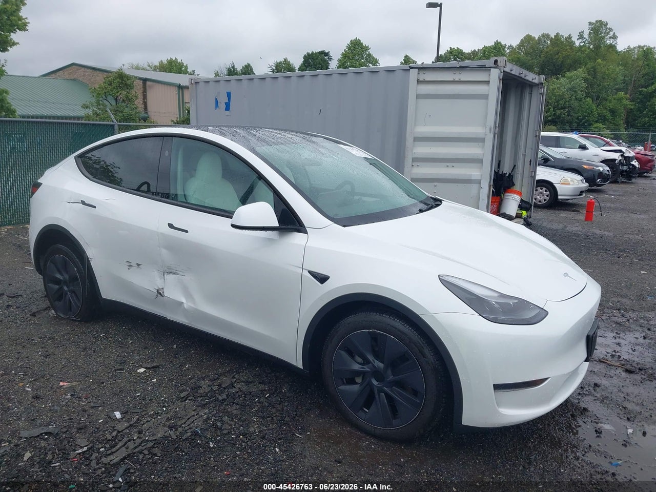 7SAYGDED7RF****** · 2024 TESLA MODEL Y LONG RANGE SINGLE MOTOR REAR-WHEEL DRIVE/RWD