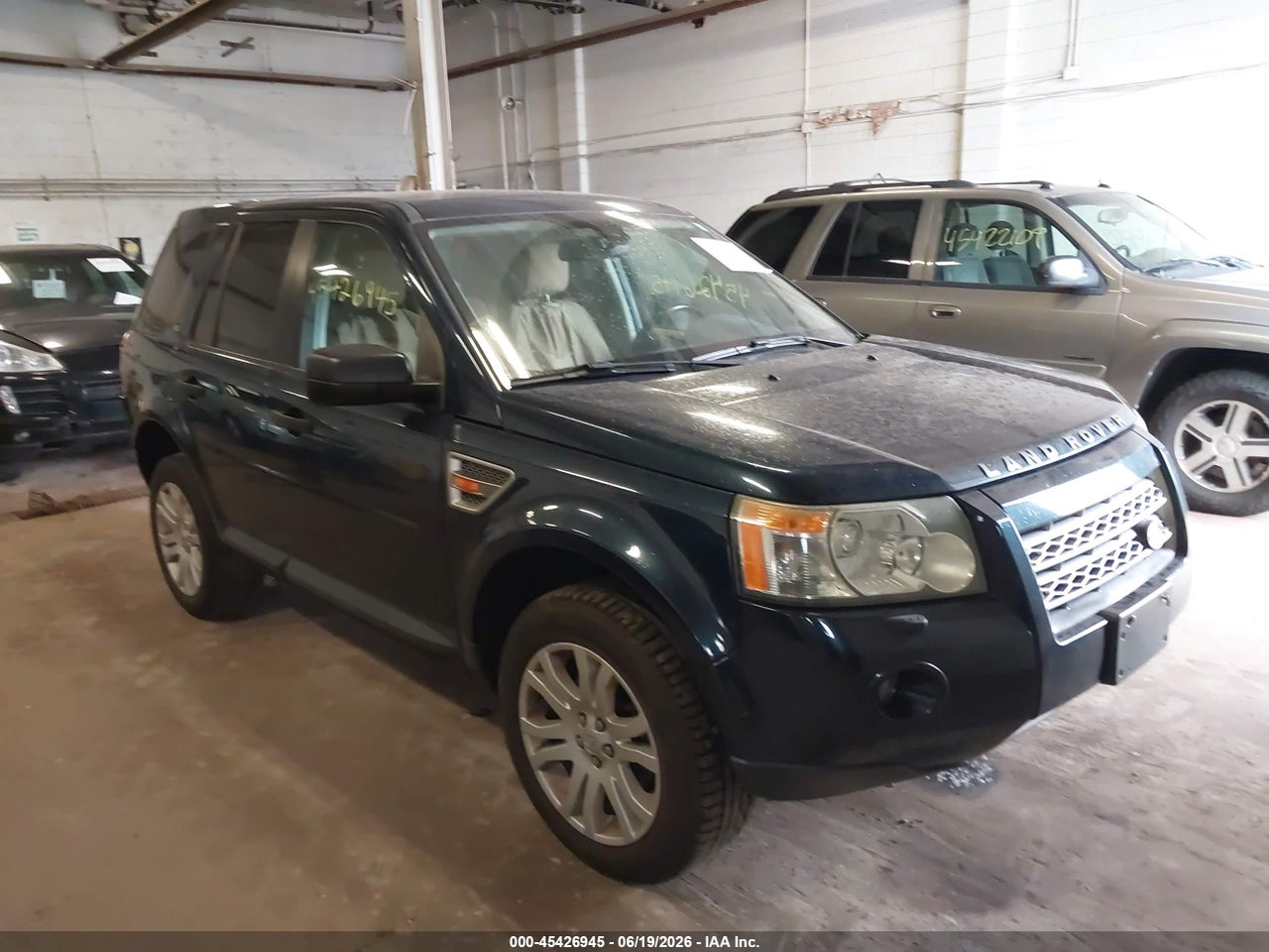 SALFP24N48H****** · 2008 LAND ROVER LR2 SE