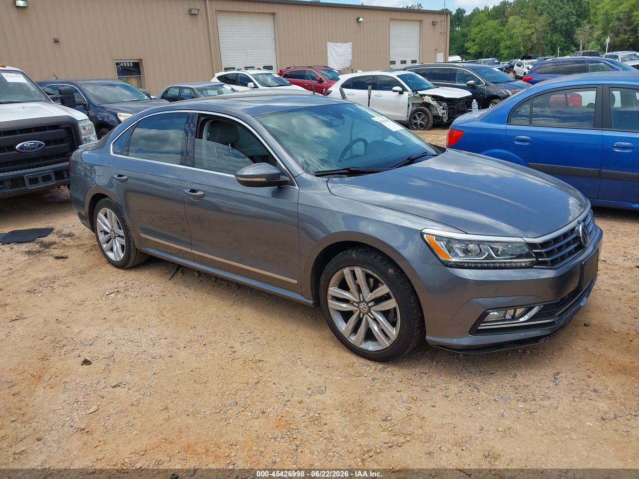 1VWCT7A39HC****** · 2017 VOLKSWAGEN PASSAT 1.8T SEL PREMIUM