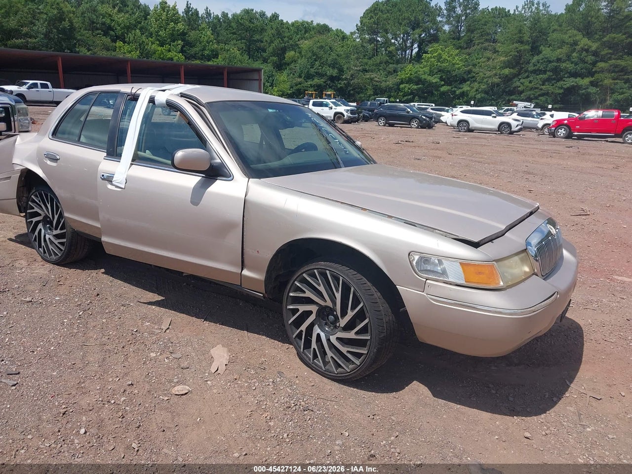 2MEFM75W1WX****** · 1998 MERCURY GRAND MARQUIS