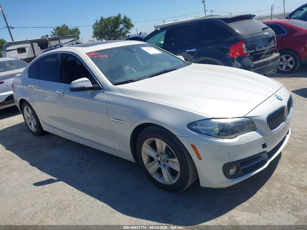 WBA5A5C5XFD****** · 2015 BMW 528I