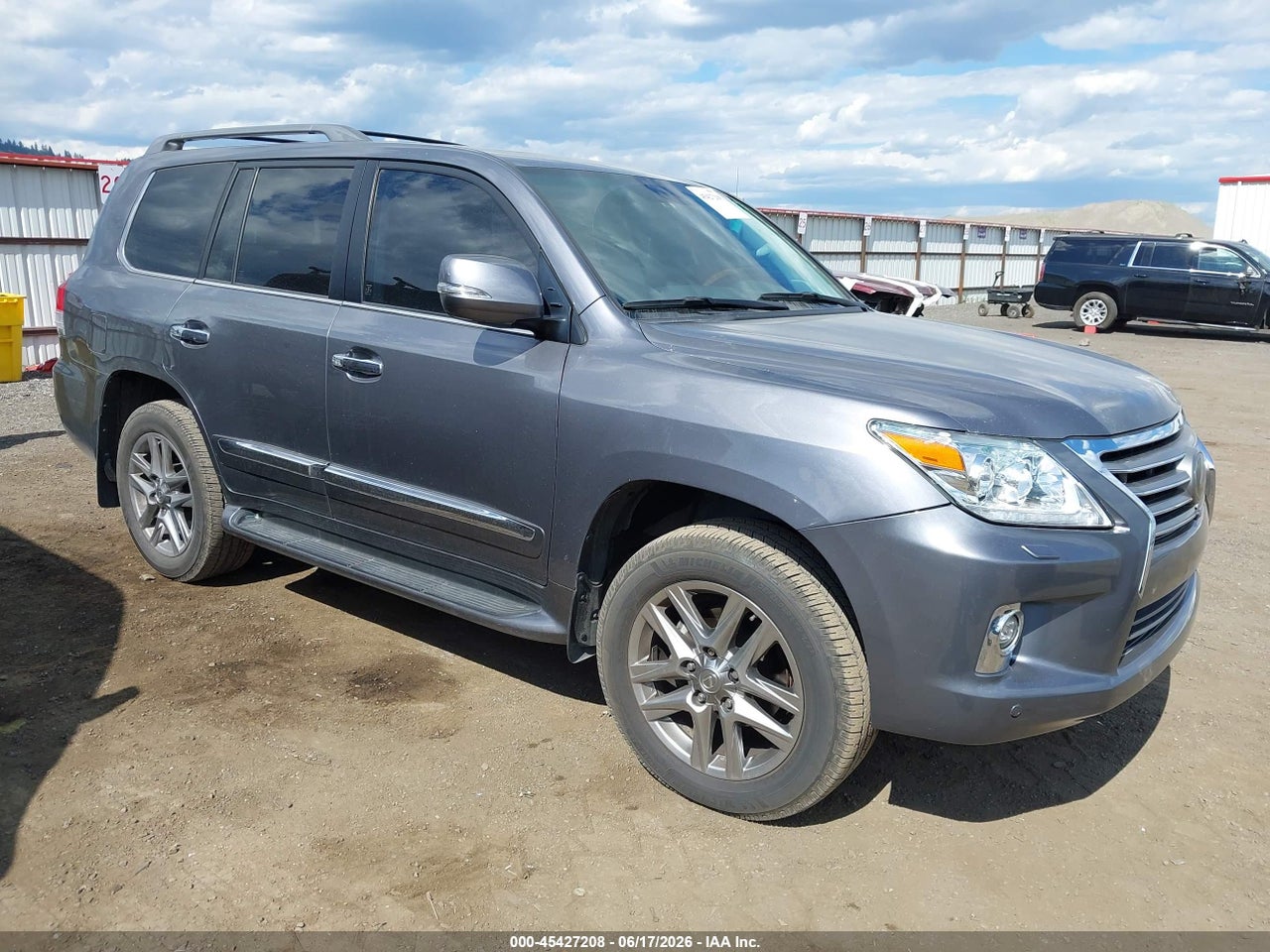 JTJHY7AXXE4****** · 2014 LEXUS LX 570