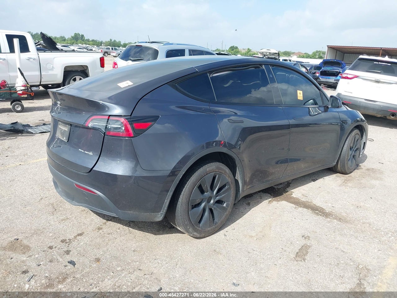 2024 TESLA MODEL Y LONG RANGE DUAL MOTOR ALL-WHEEL DRIVE · 4/9