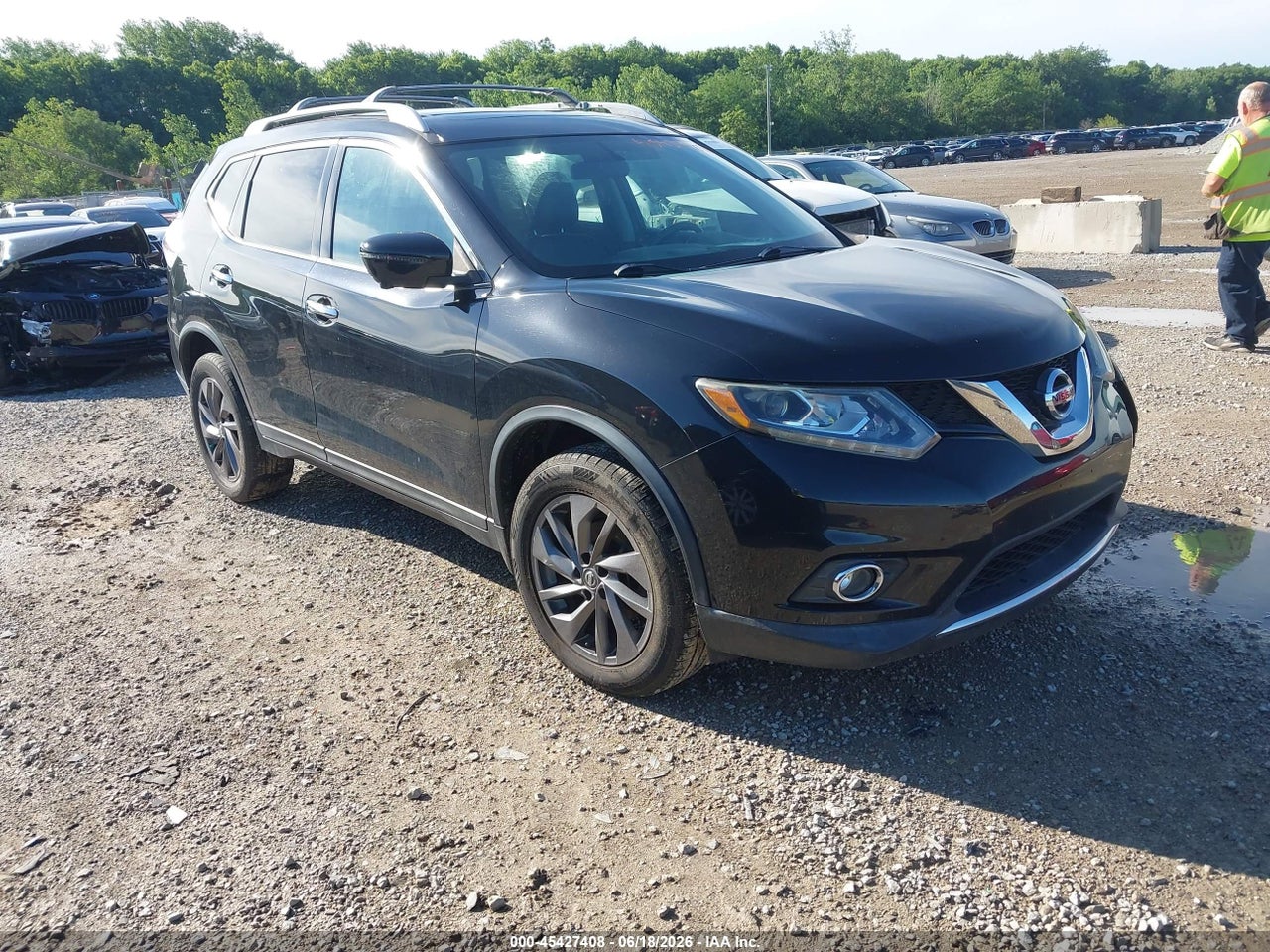 5N1AT2MVXGC****** · 2016 NISSAN ROGUE SL