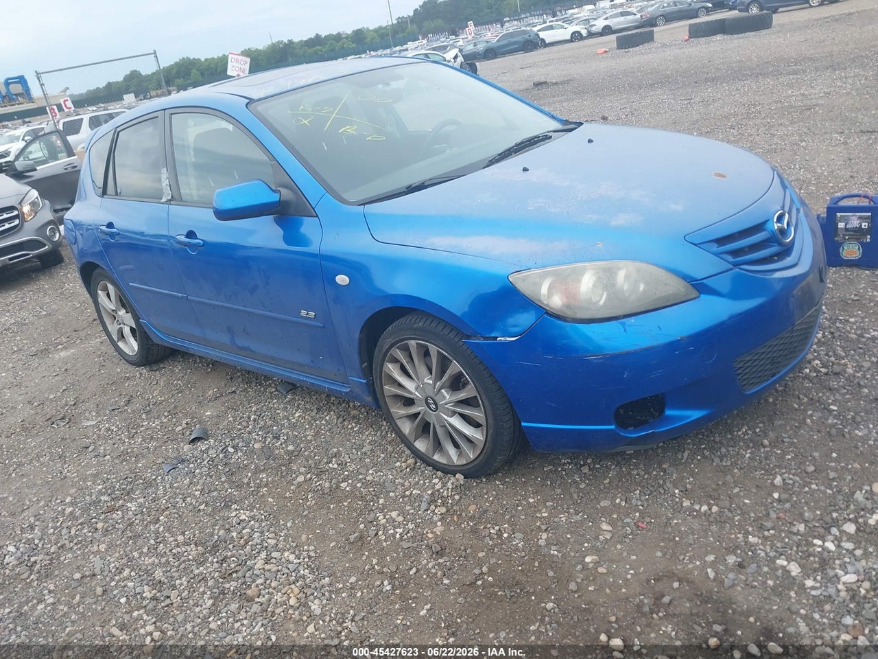 JM1BK343841****** · 2004 MAZDA MAZDA3 S