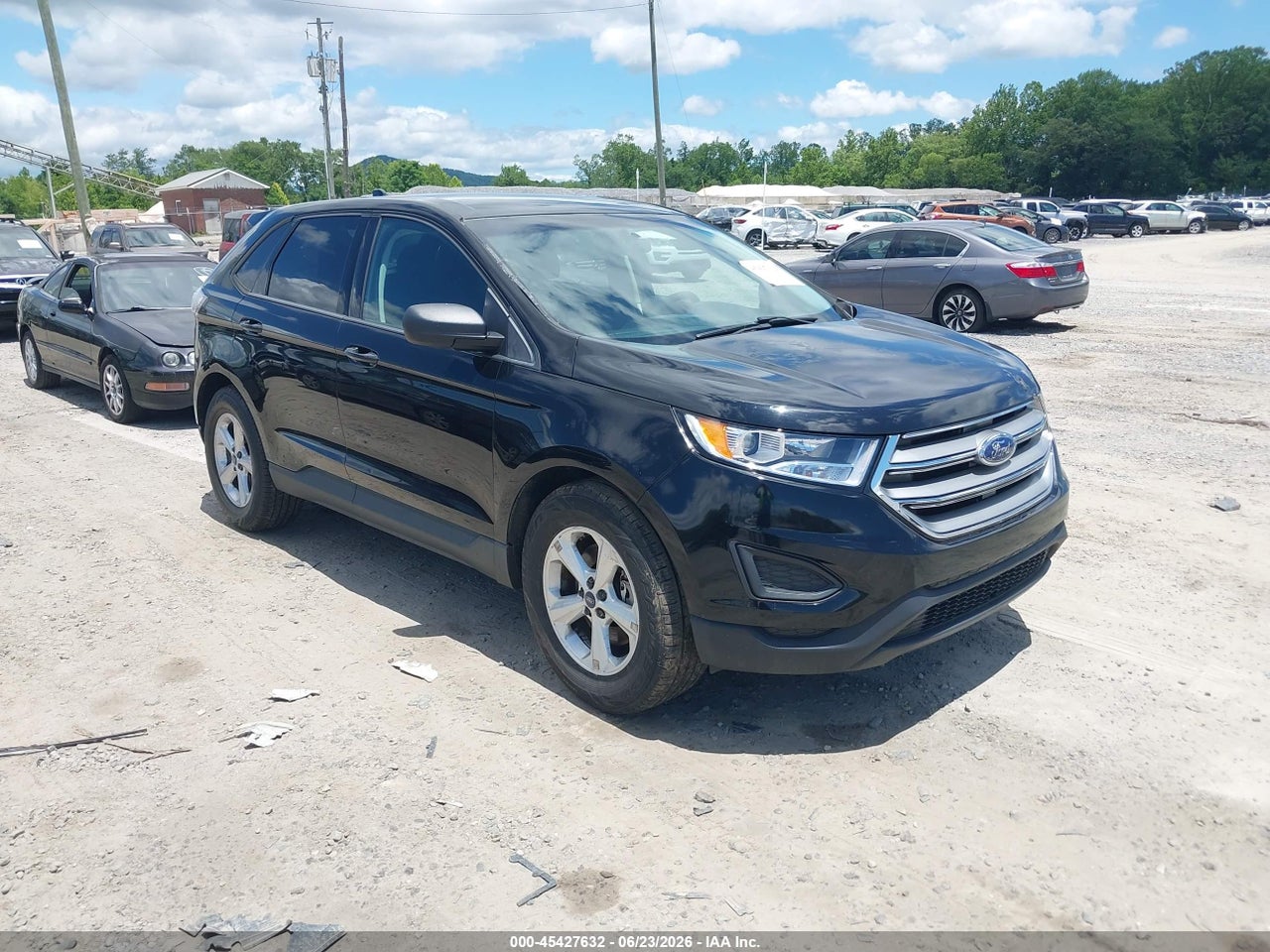 2FMPK4G93HB****** · 2017 FORD EDGE SE
