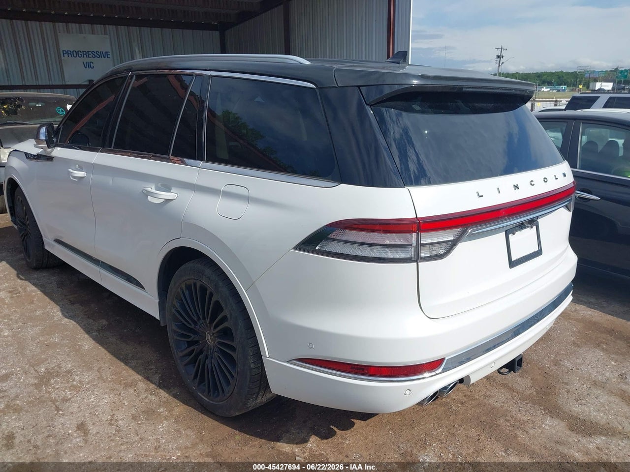2020 LINCOLN AVIATOR BLACK LABEL · 3/11