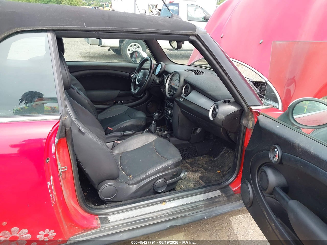 2013 MINI CONVERTIBLE COOPER · 5/10