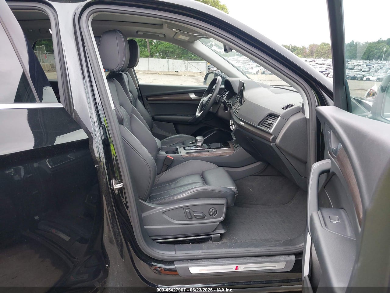 WA1GAAFY9R2****** · 2024 AUDI Q5 PREMIUM 45 TFSI S LINE QUATTRO · 5/11