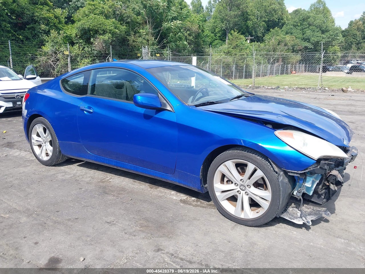 KMHHU6KH8AU****** · 2010 HYUNDAI GENESIS 3.8