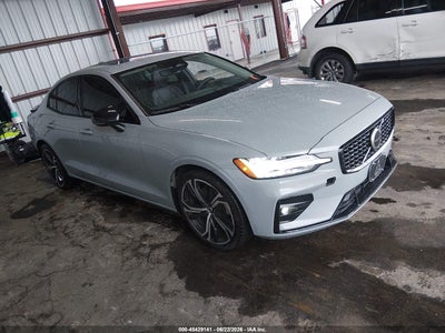 2024 VOLVO S60 B5 CORE DARK THEME