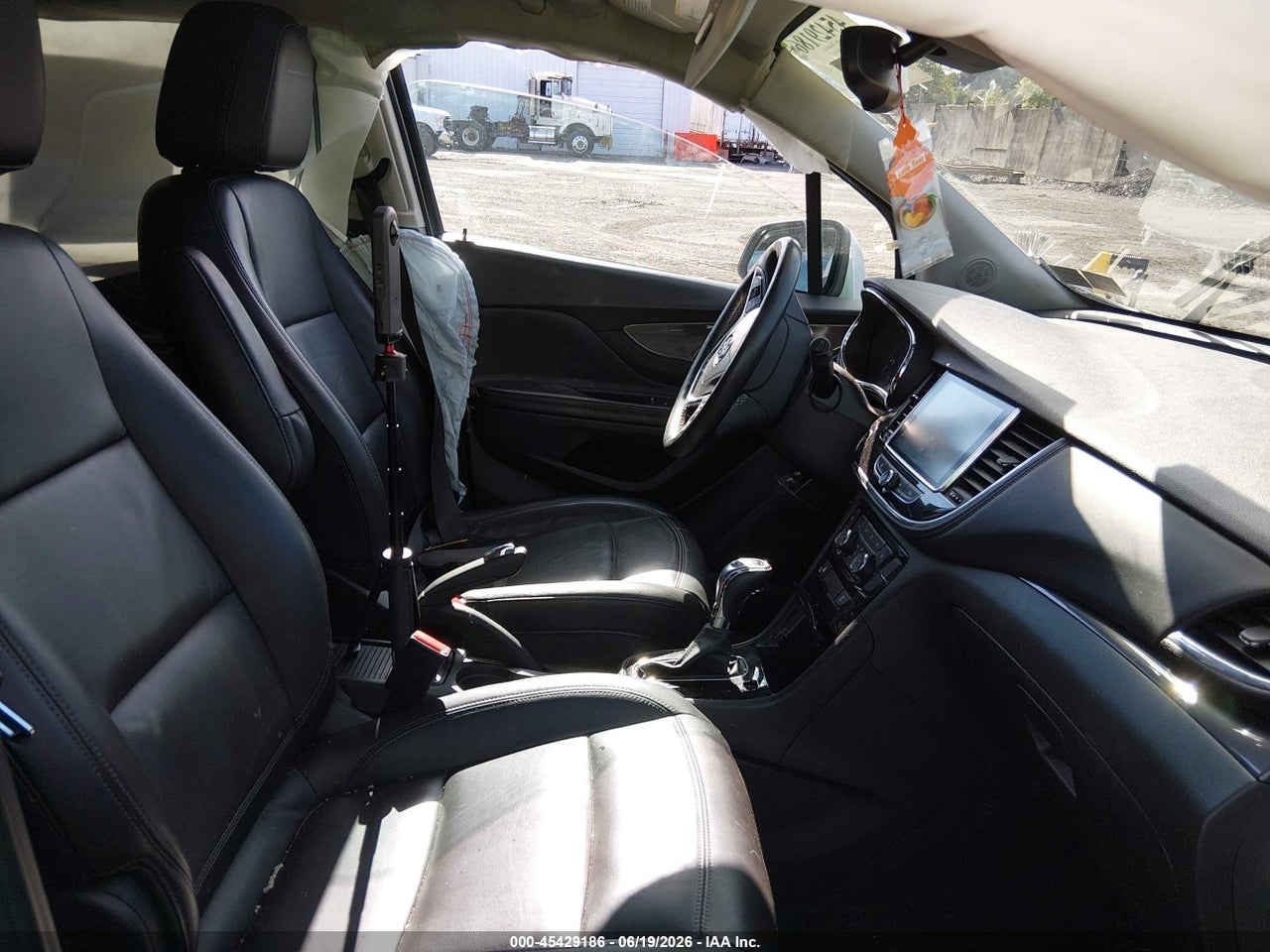 2019 BUICK ENCORE AWD ESSENCE · 5/11