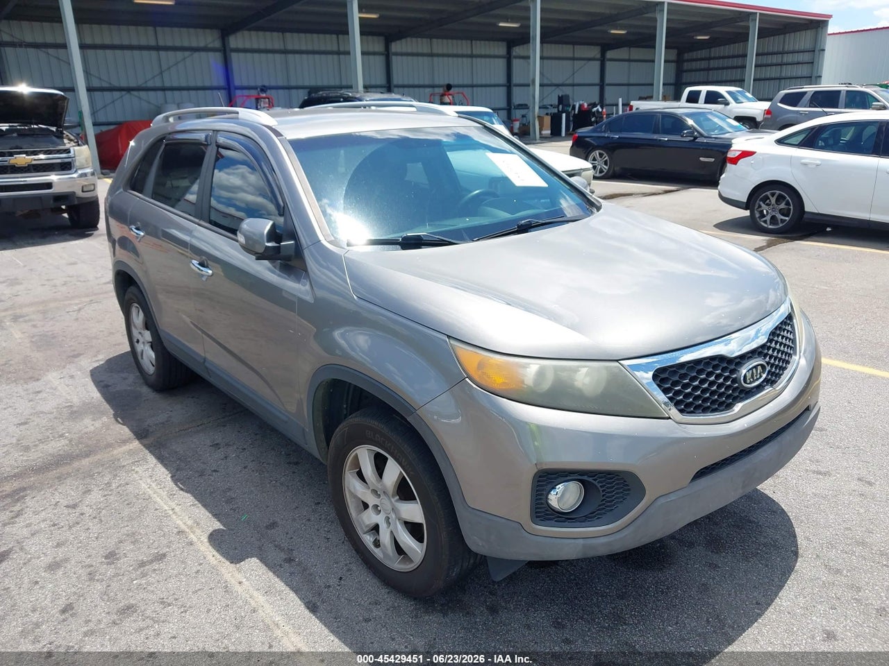 5XYKT3A14BG****** · 2011 KIA SORENTO LX