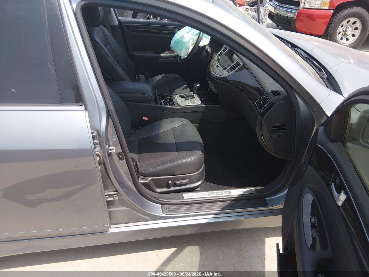 2014 HYUNDAI GENESIS 3.8 · 5/11