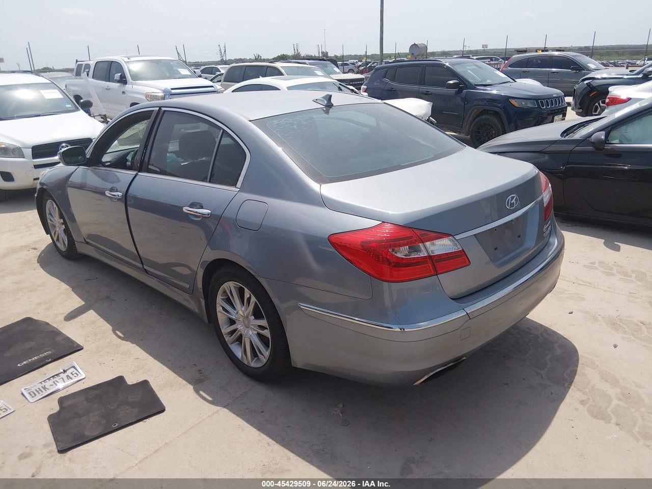 2014 HYUNDAI GENESIS 3.8 · 3/11