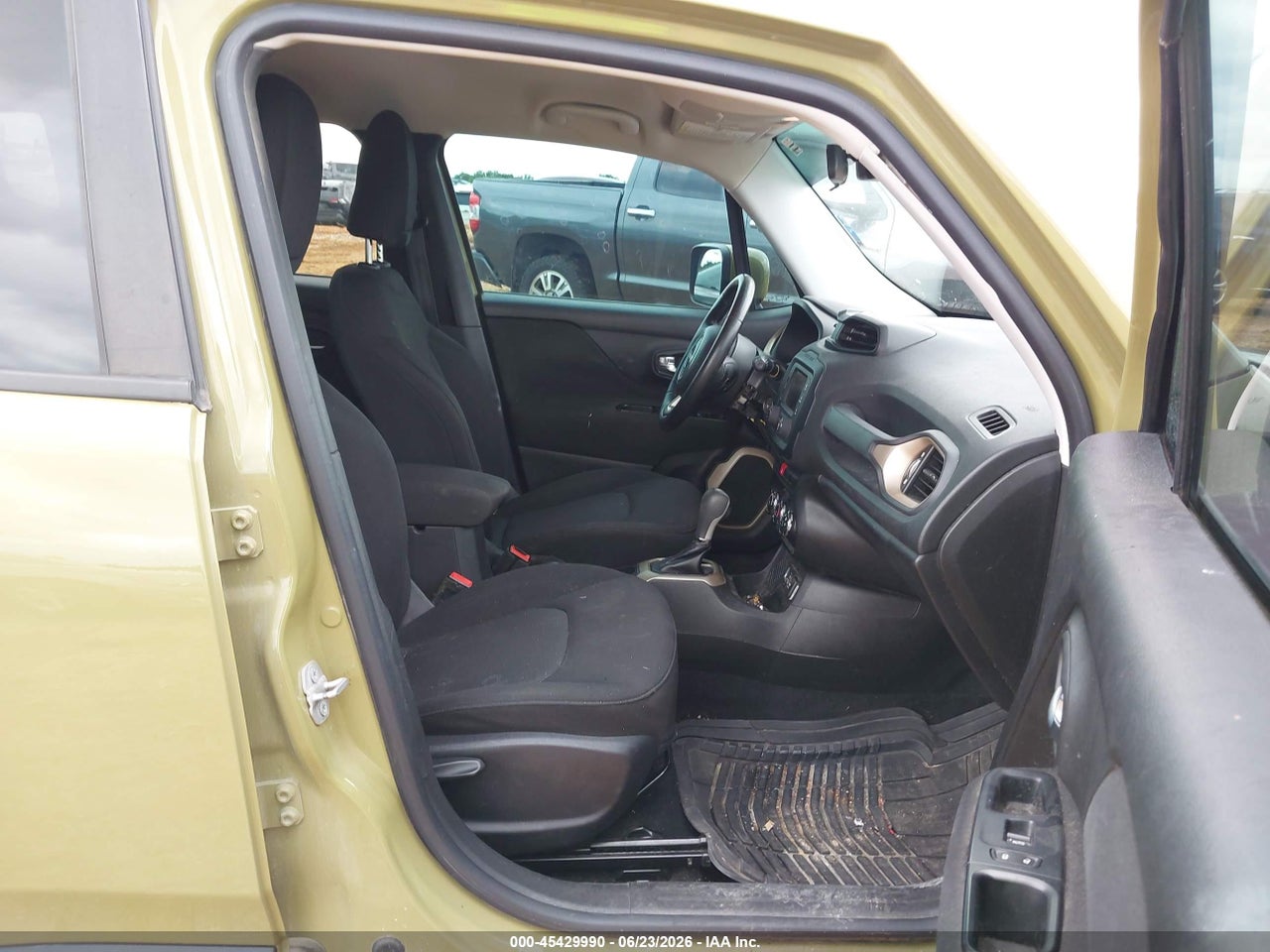 2015 JEEP RENEGADE LATITUDE · 5/11