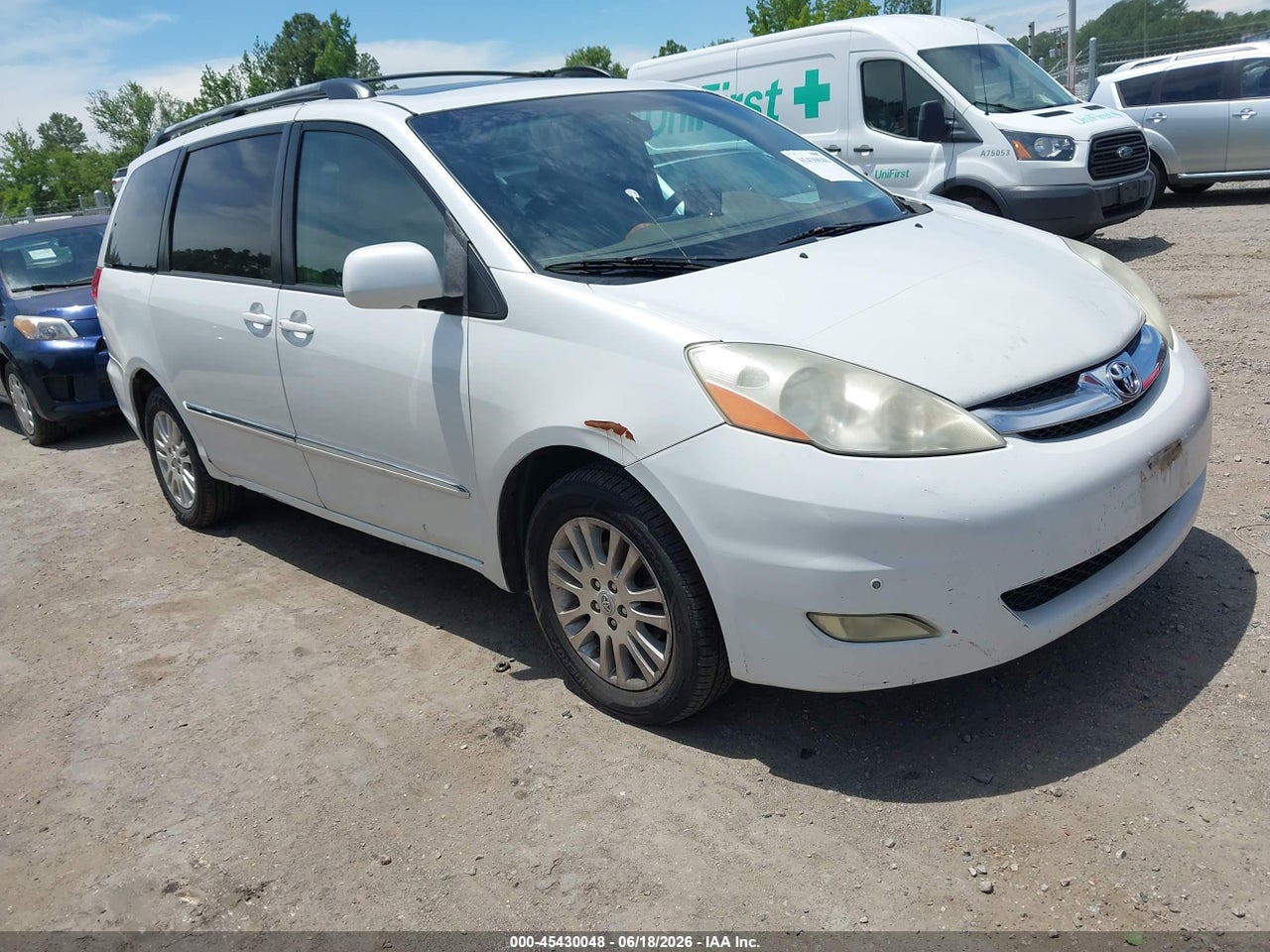 5TDBK22C18S****** · 2008 TOYOTA SIENNA LIMITED