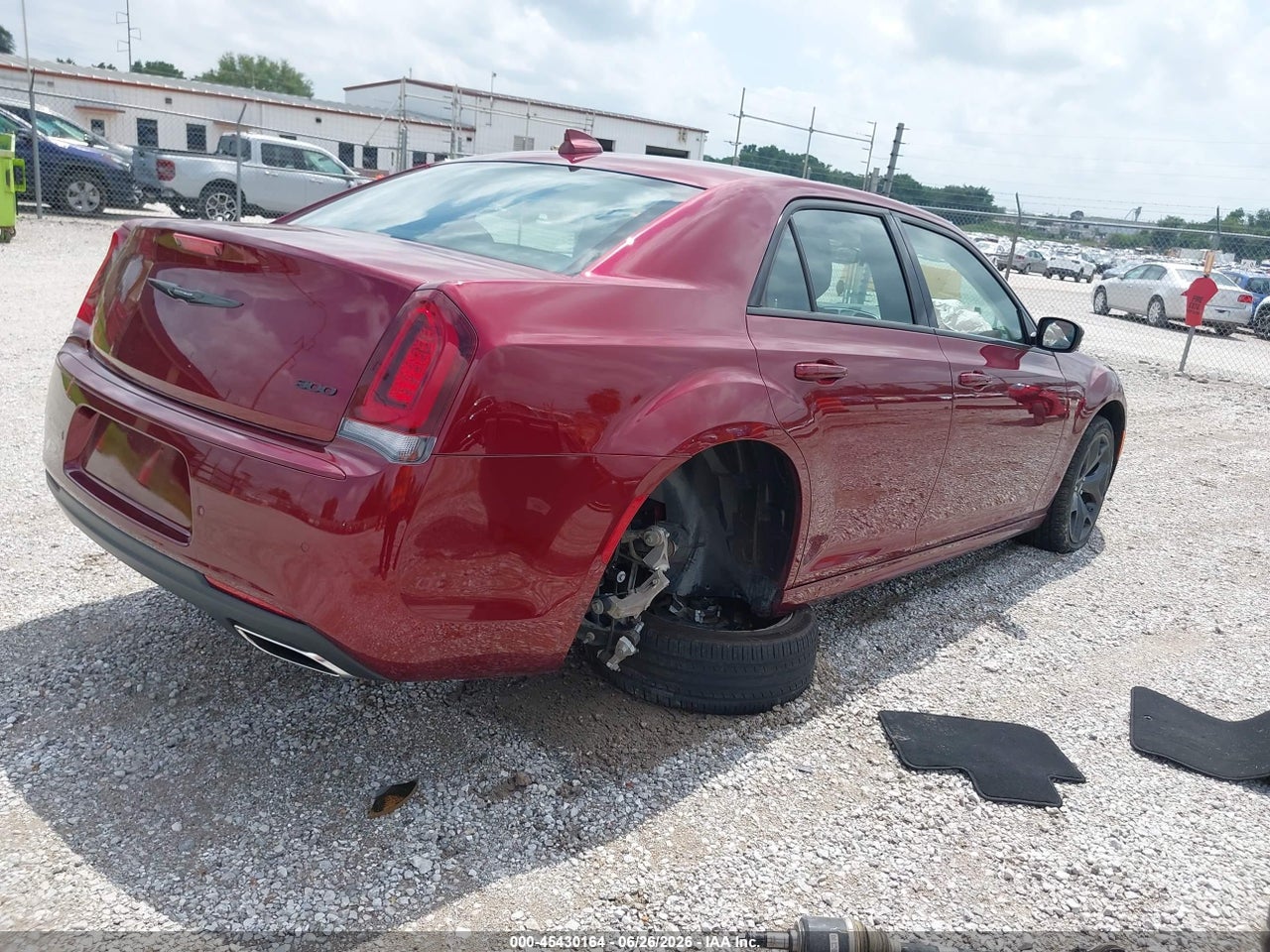 2023 CHRYSLER 300 TOURING L · 4/11