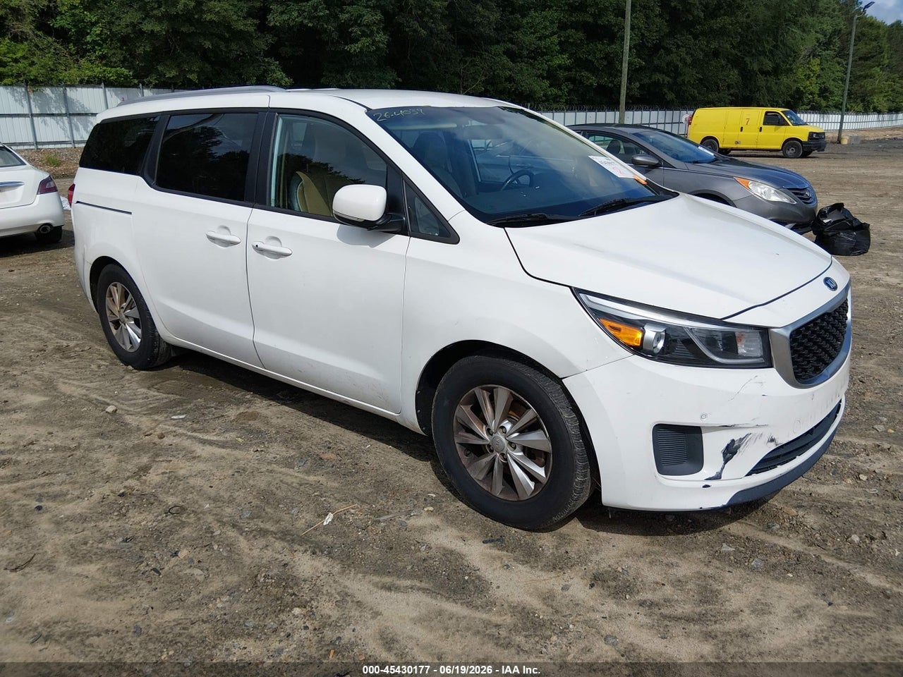 KNDMB5C15G6****** · 2016 KIA SEDONA LX