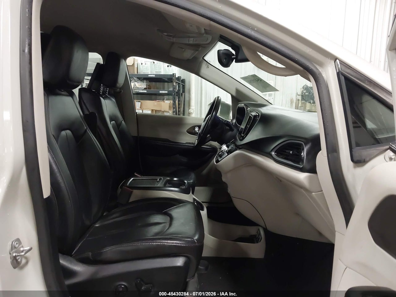 2017 CHRYSLER PACIFICA TOURING-L PLUS · 5/11