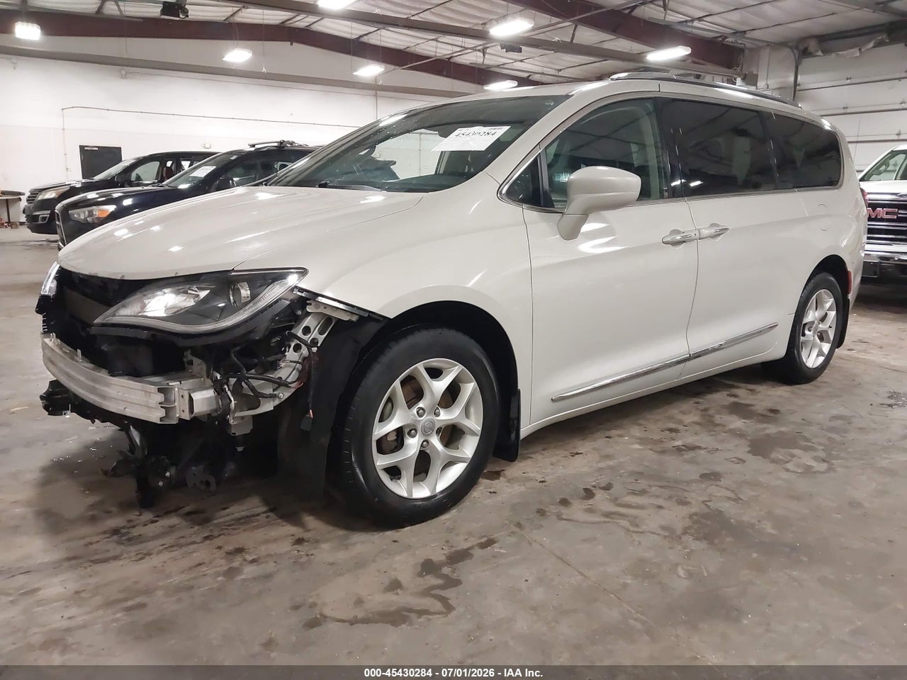 2017 CHRYSLER PACIFICA TOURING-L PLUS · 2/11