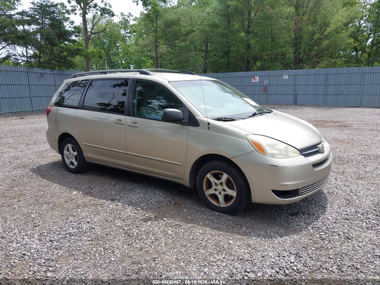 5TDZA23C45S****** · 2005 TOYOTA SIENNA LE