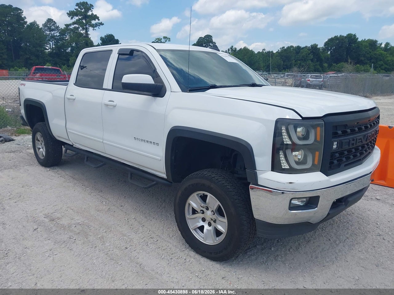3GCUKREC9FG****** · 2015 CHEVROLET SILVERADO 1500 LT