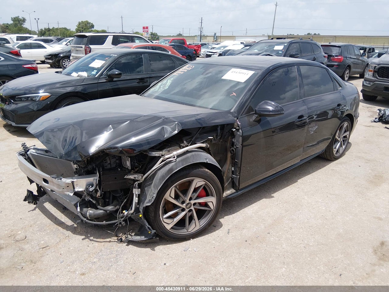 2024 AUDI A4 PREMIUM PLUS 45 TFSI S LINE QUATTRO S TRONIC · 2/11