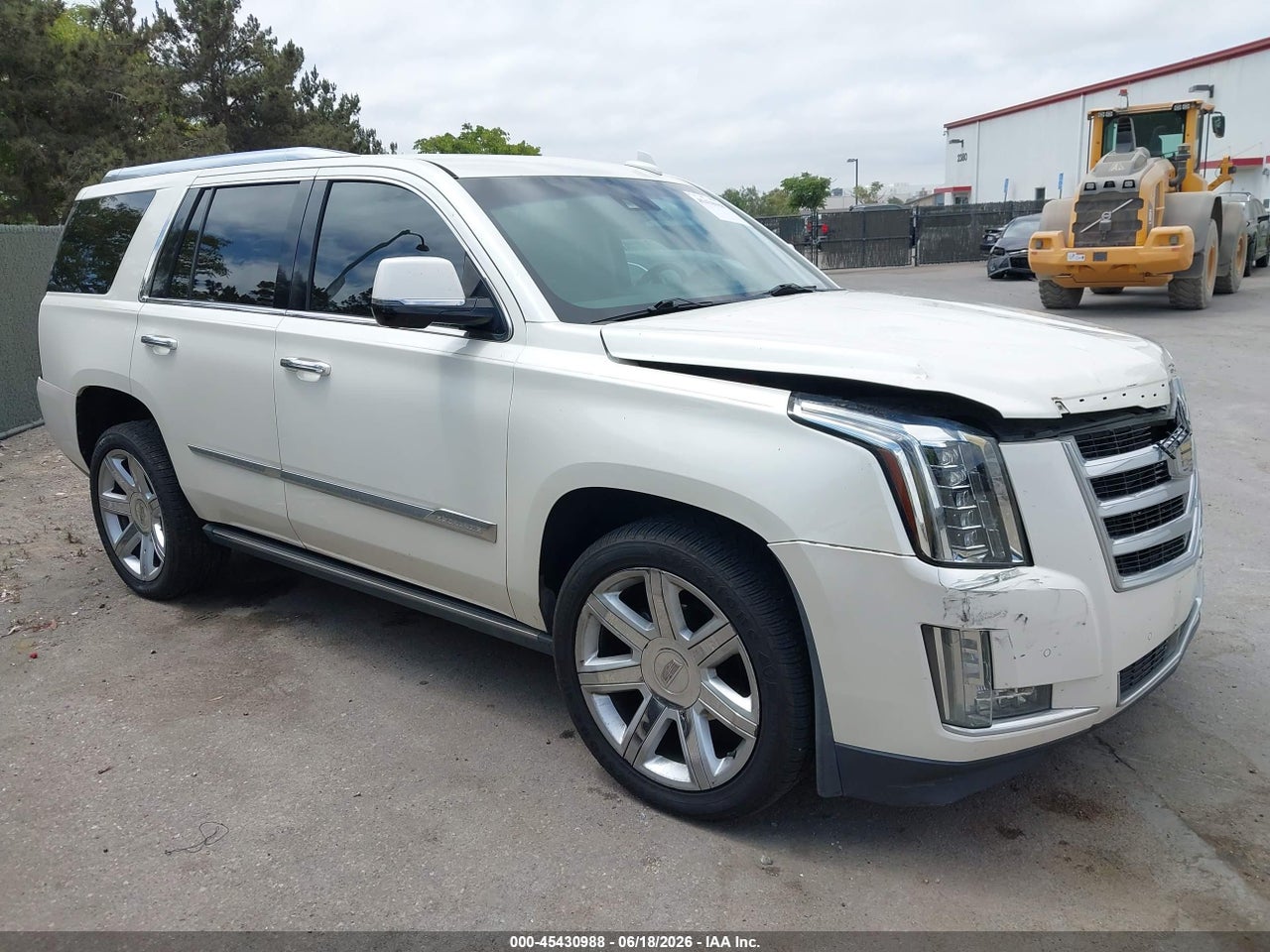 1GYS3NKJ4FR****** · 2015 CADILLAC ESCALADE PREMIUM
