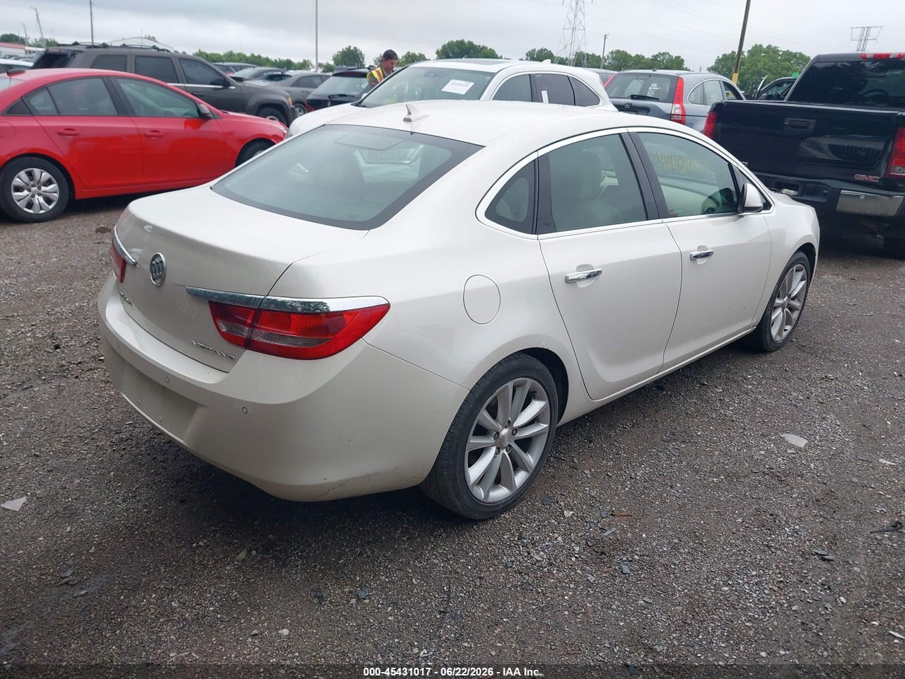 2014 BUICK VERANO CONVENIENCE GROUP · 4/11