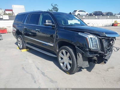 2018 CADILLAC ESCALADE ESV LUXURY