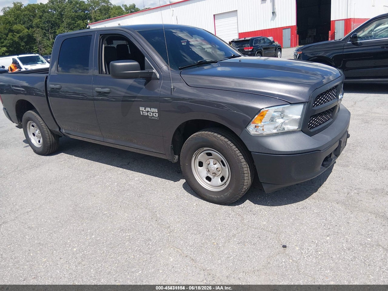1C6RR7KG3KS****** · 2019 RAM 1500 CLASSIC TRADESMAN  4X4 5'7 BOX