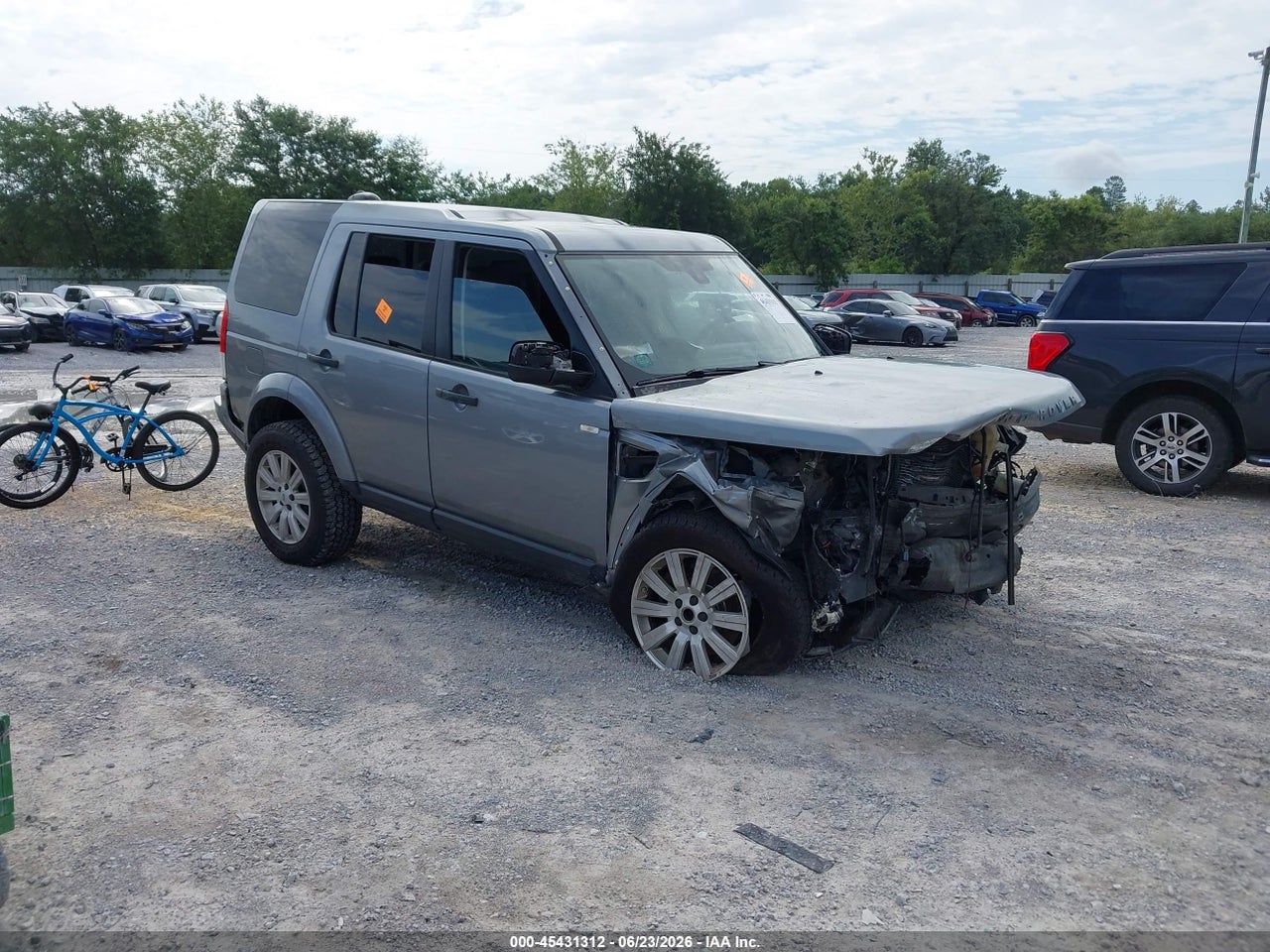 SALAK2D40CA****** · 2012 LAND ROVER LR4