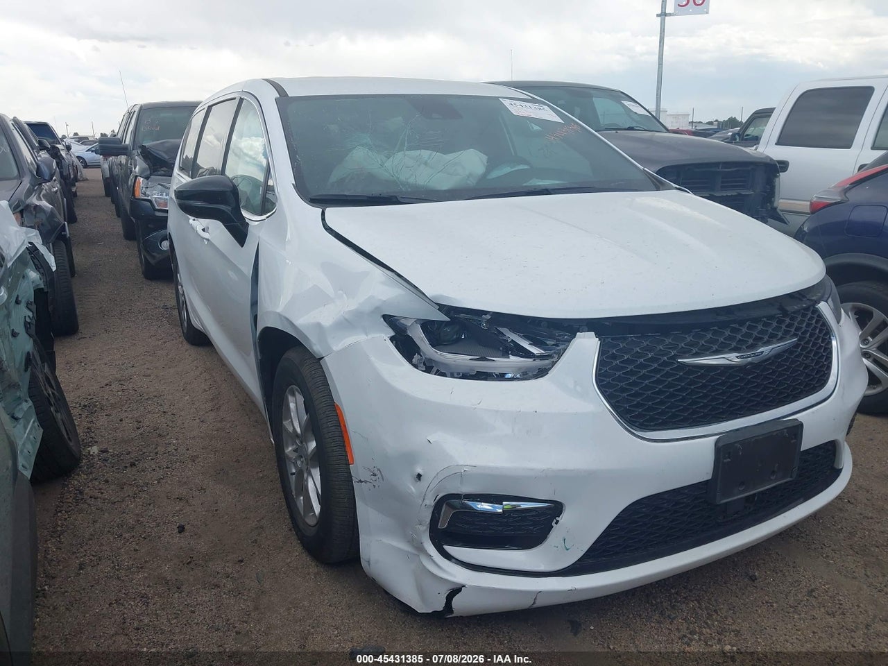 2024 CHRYSLER PACIFICA TOURING