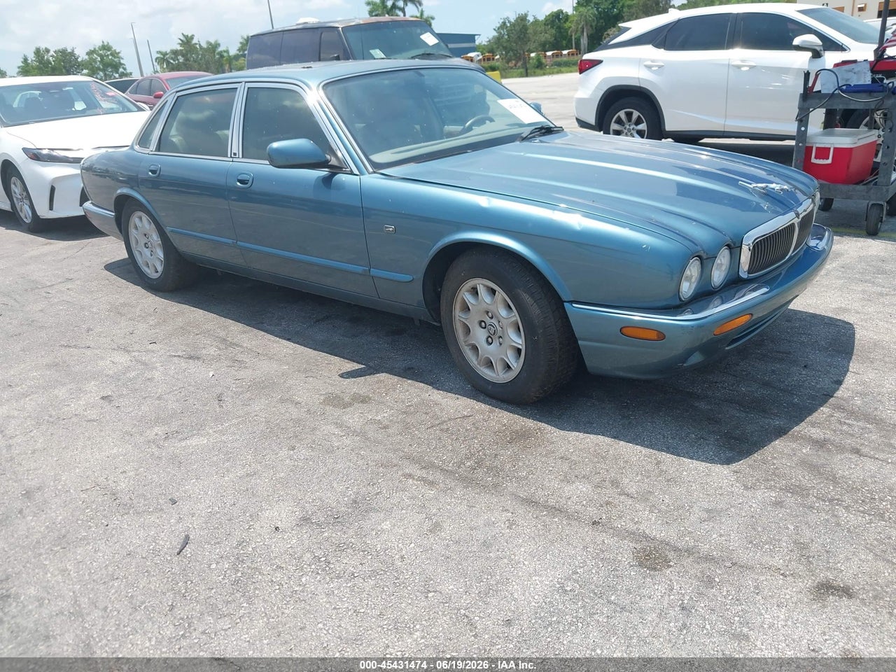 SAJHX1245WC****** · 1998 JAGUAR XJ8