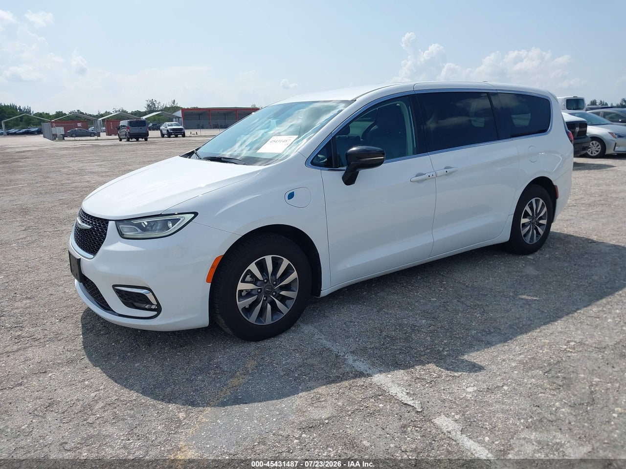 2024 CHRYSLER PACIFICA HYBRID SELECT · 2/11