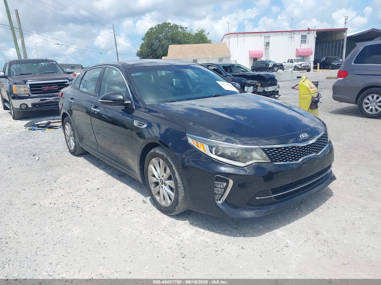 5XXGT4L35JG****** · 2018 KIA OPTIMA S