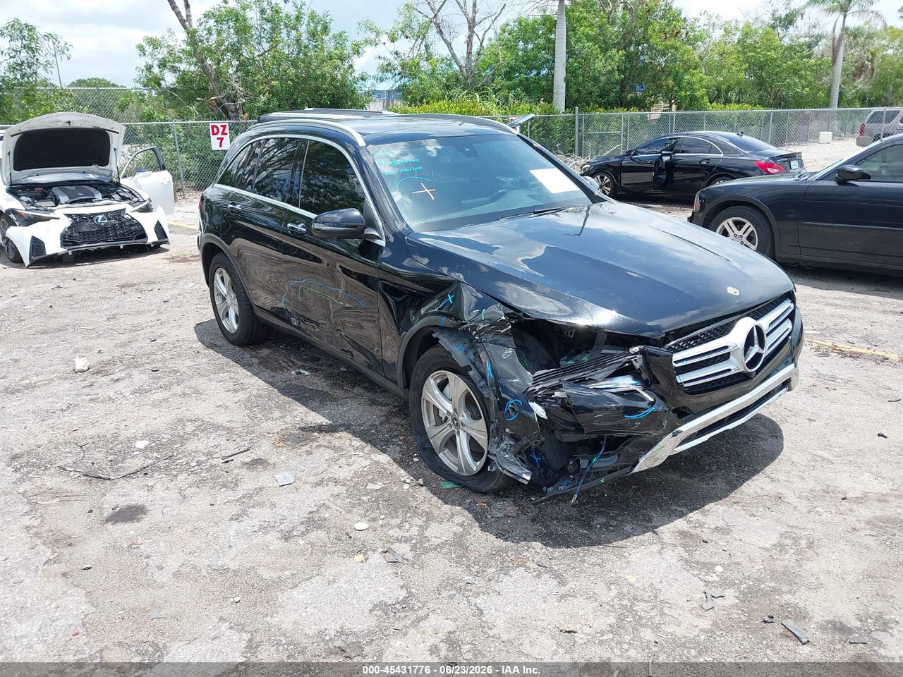 WDC0G4JB7JV****** · 2018 MERCEDES-BENZ GLC 300