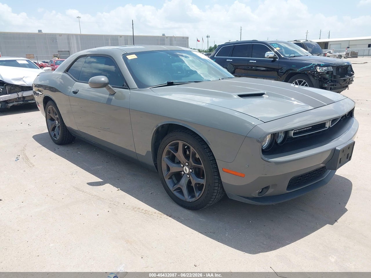 2C3CDZAG0JH****** · 2018 DODGE CHALLENGER SXT PLUS