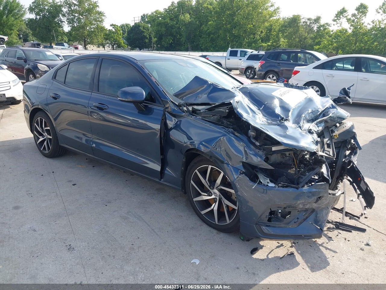 7JRA22TK6LG****** · 2020 VOLVO S60 T6 MOMENTUM