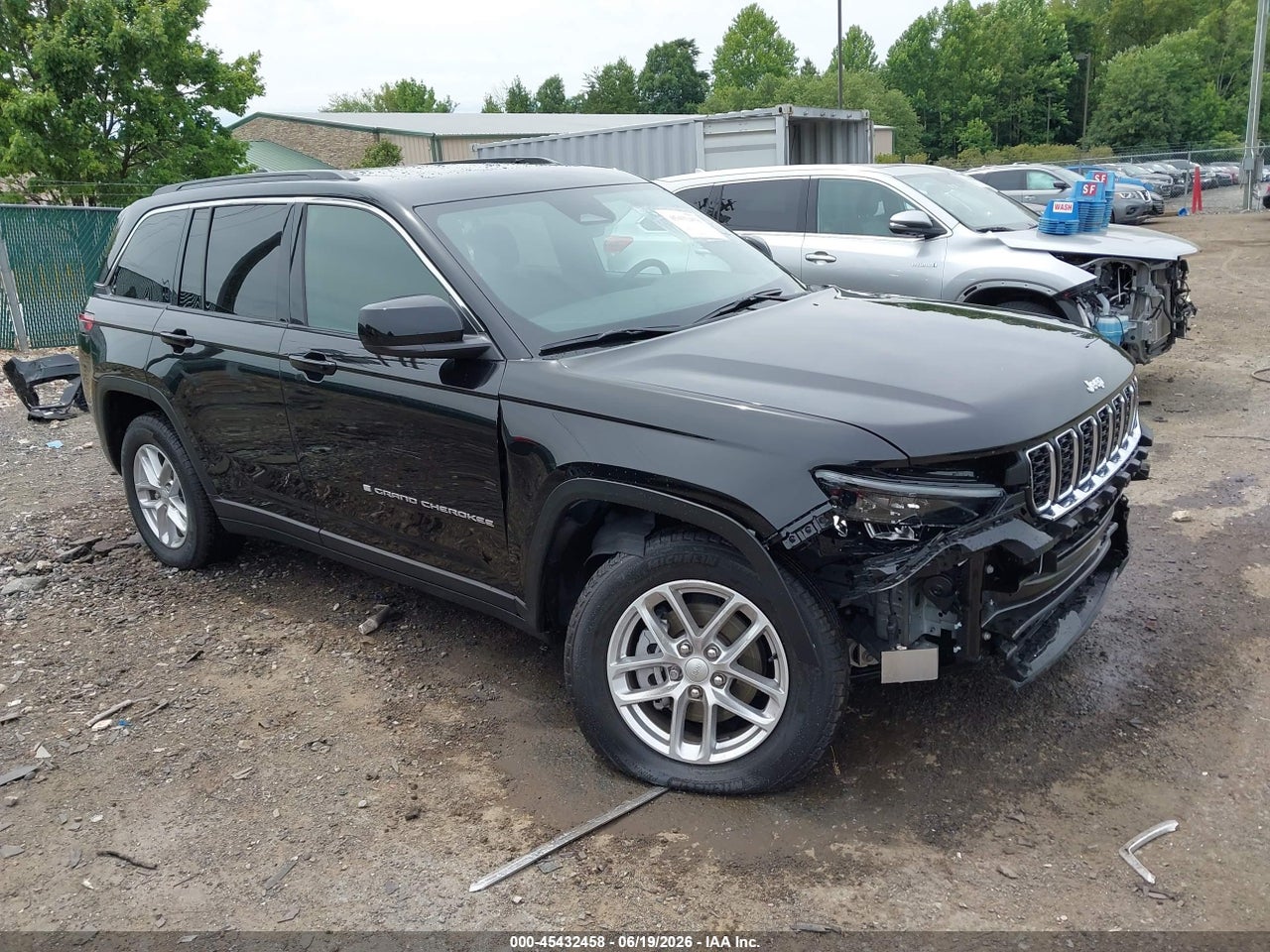 1C4RJHAG5S8****** · 2025 JEEP GRAND CHEROKEE LAREDO X 4X4